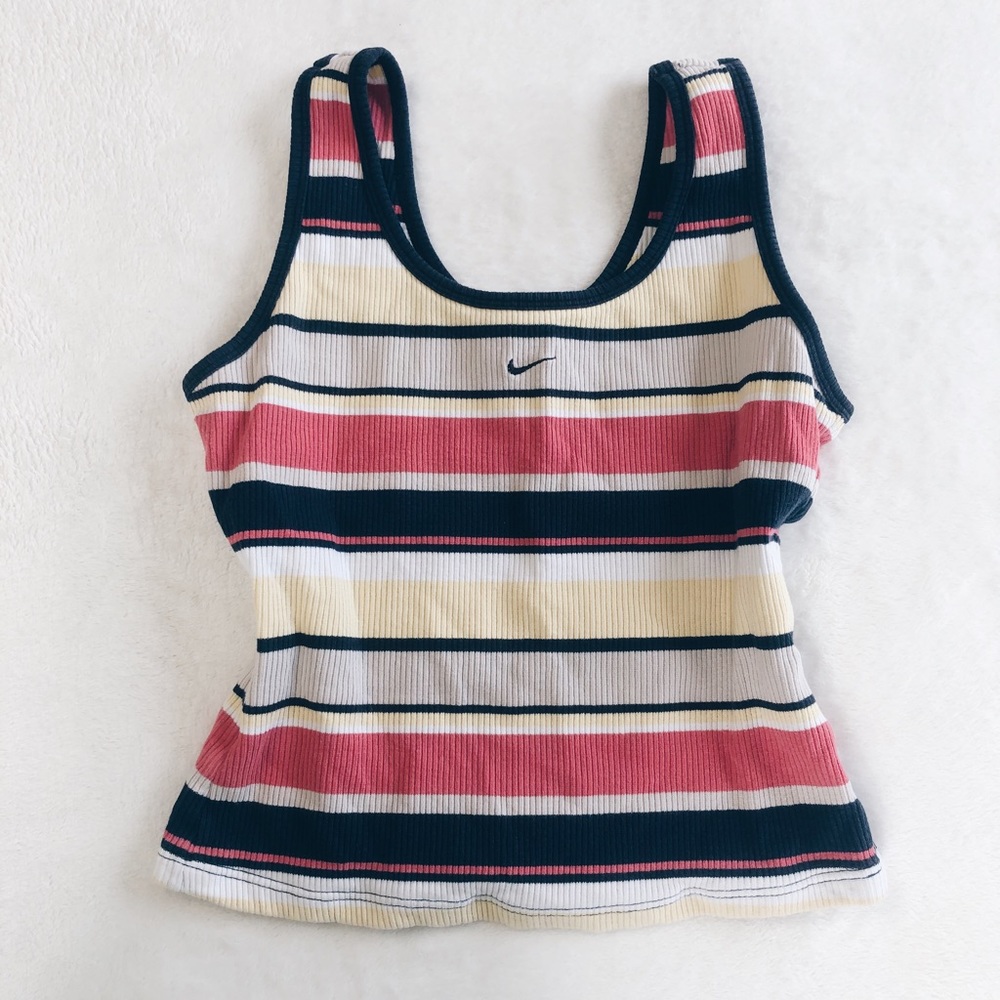 ✿ nike tank ✿ - Picture 1 of 3